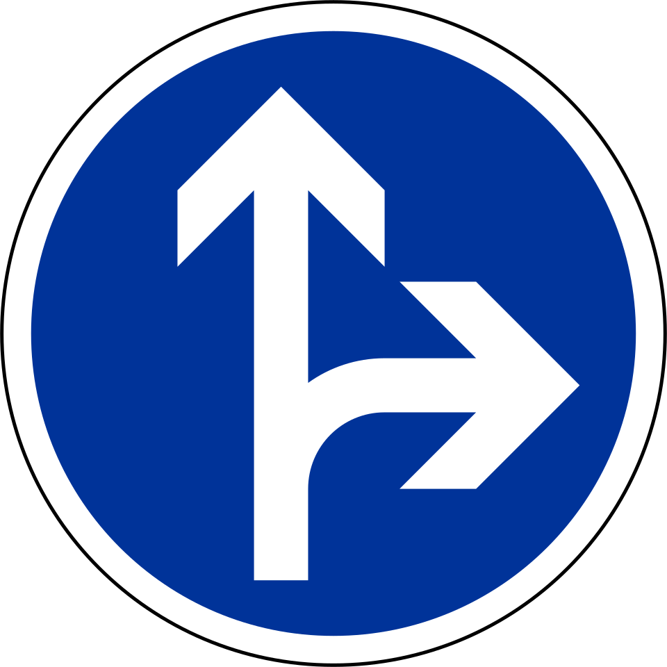 Directions obligatoires tout droit ou à droite